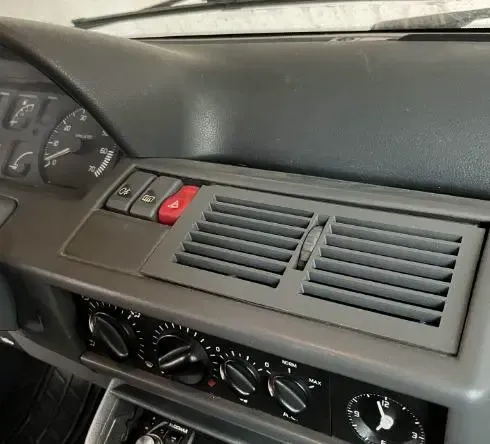 Renault Clio 1 Grila de încălzire centrală