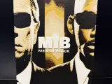 MANINBLACK1-2