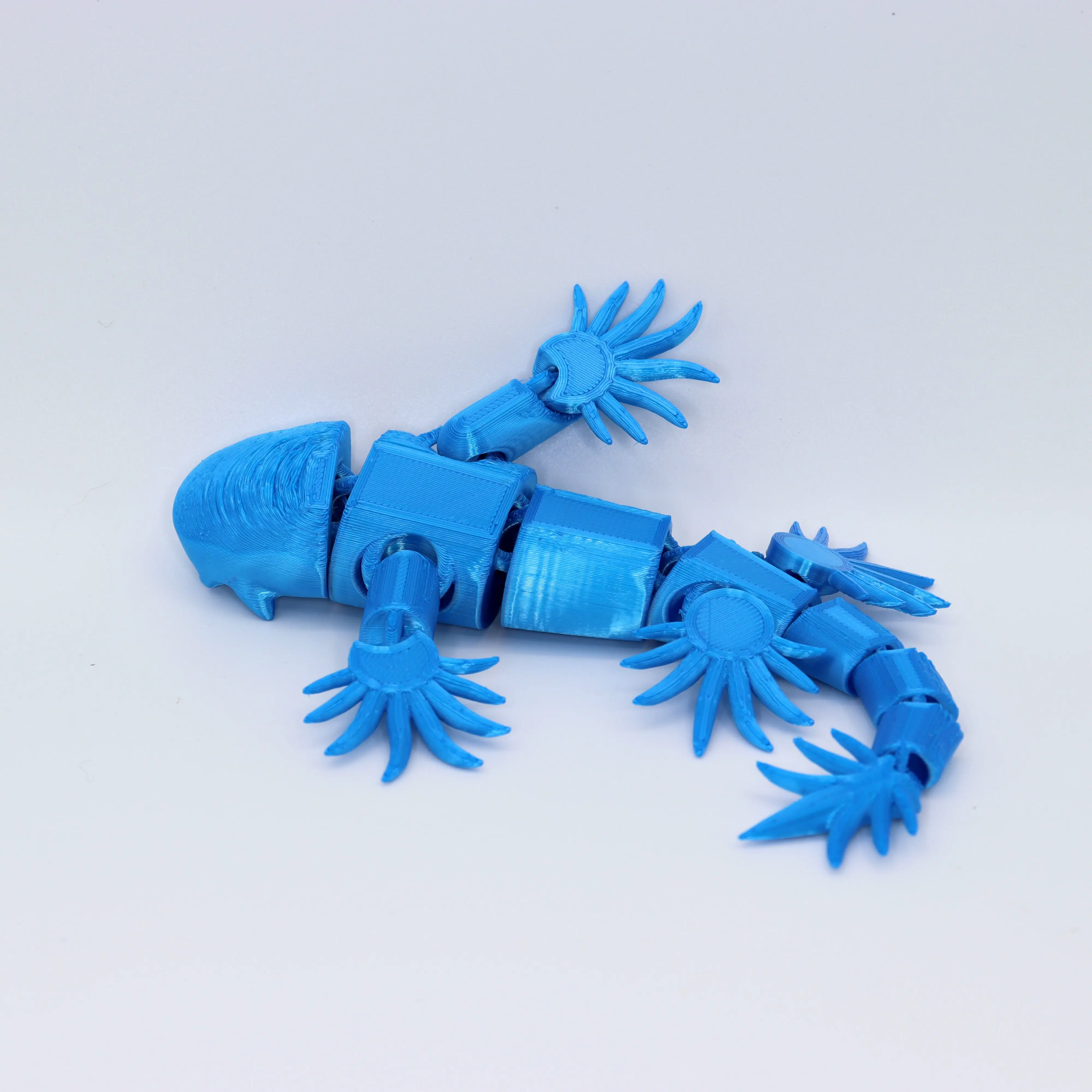 Dragon de mer bleu articulé
