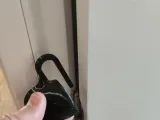 Doorstop on hinge full open-2