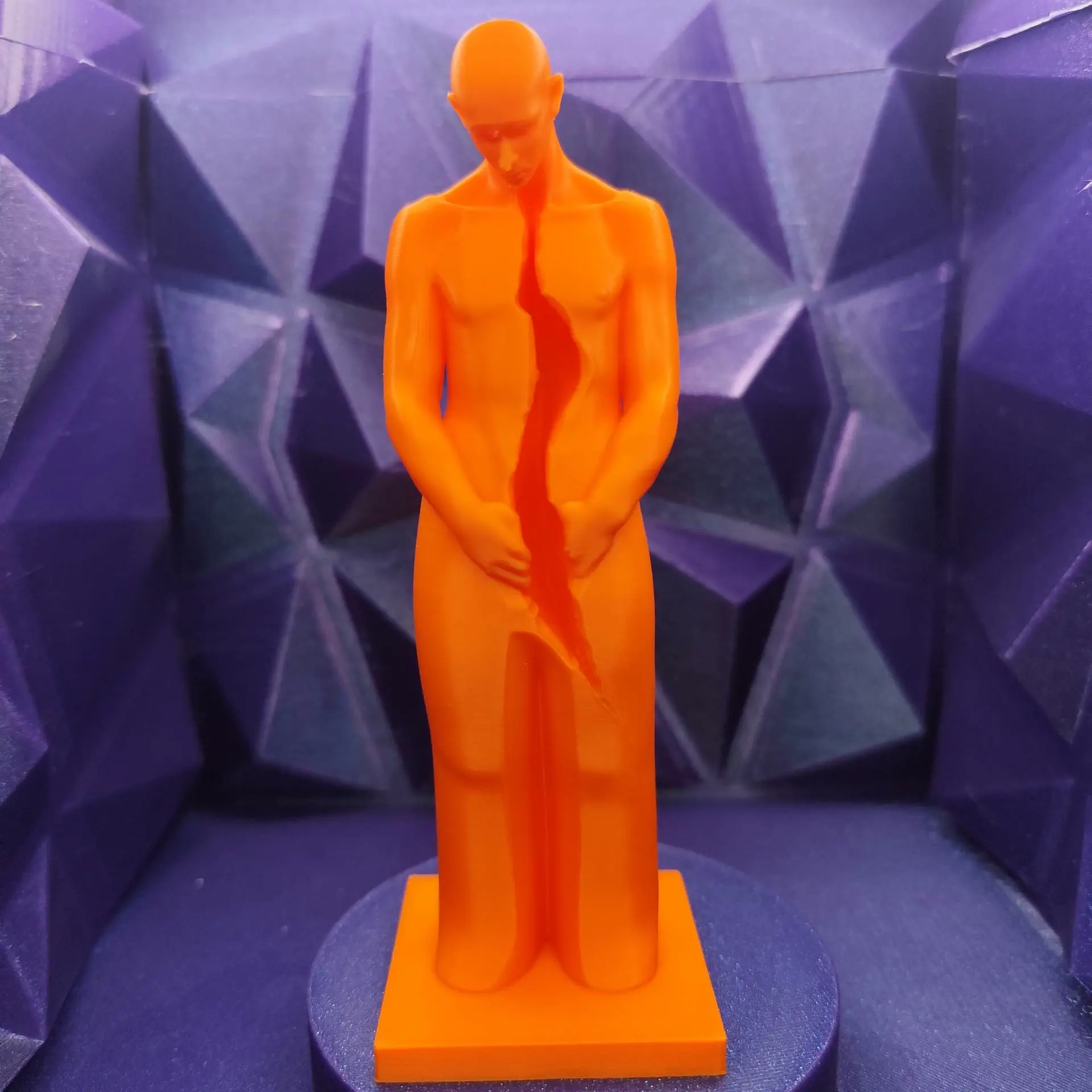 THE INNER RIFT — Sculpture of Silent Conflict