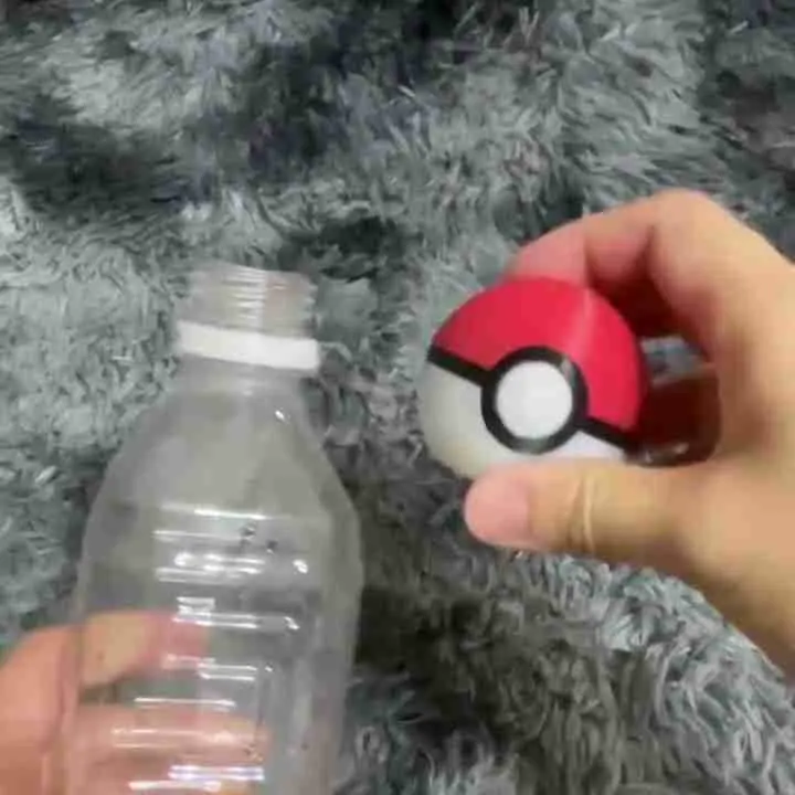 Pokeball Bottle Cap