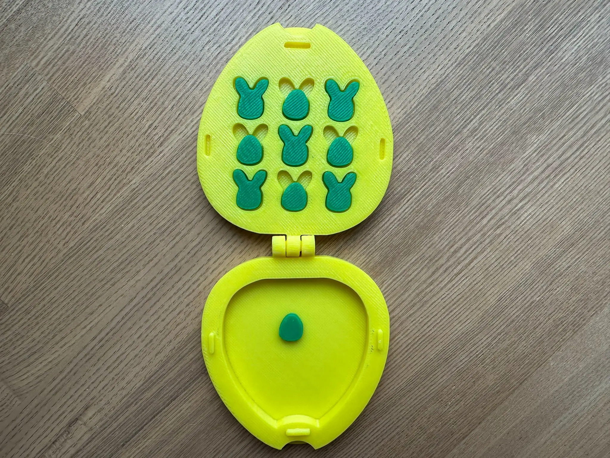 Easter tic tac toe