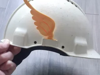 construction helmet wings