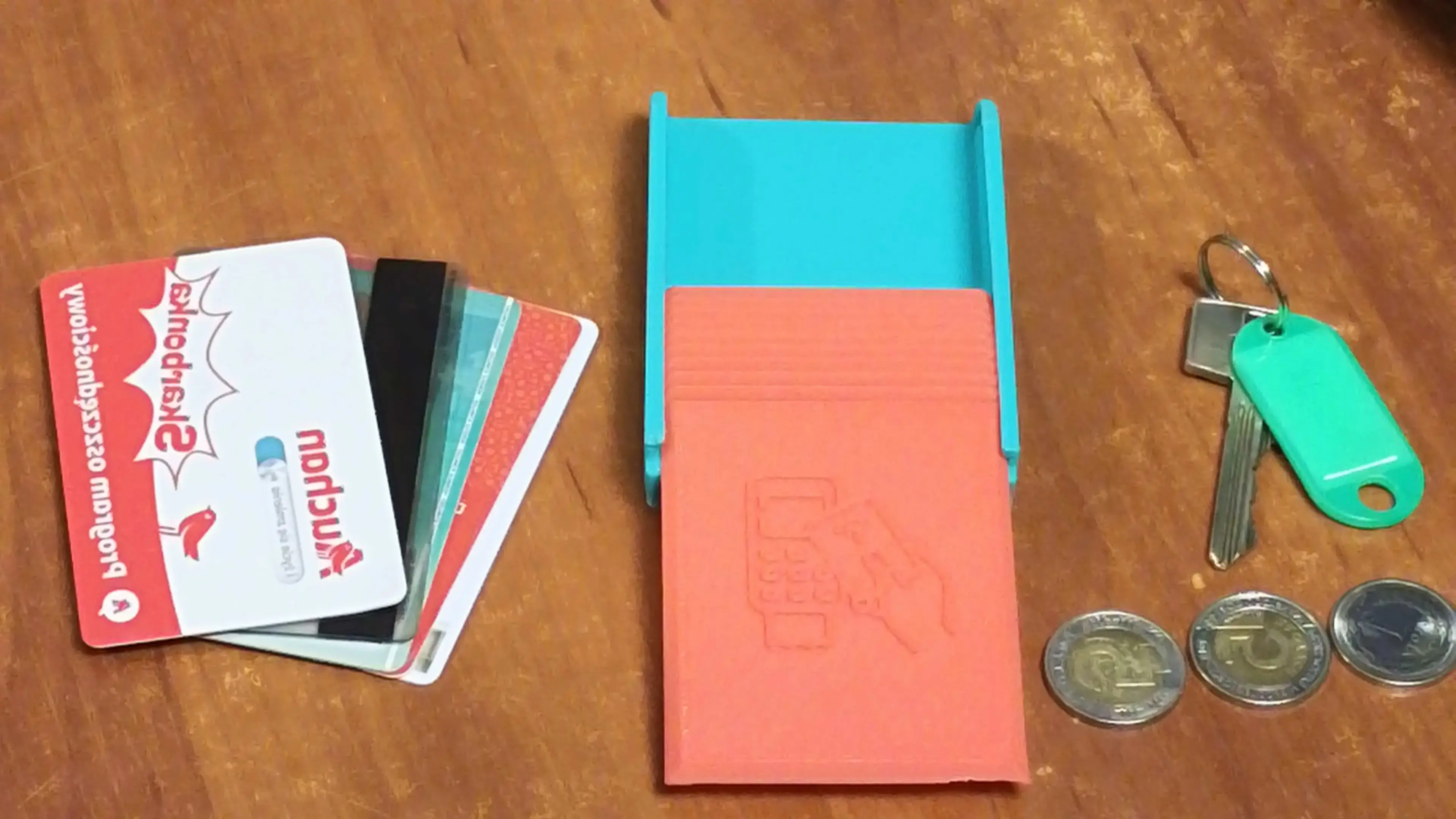 Smart Card Holder: Secure and Portable Storage Solution