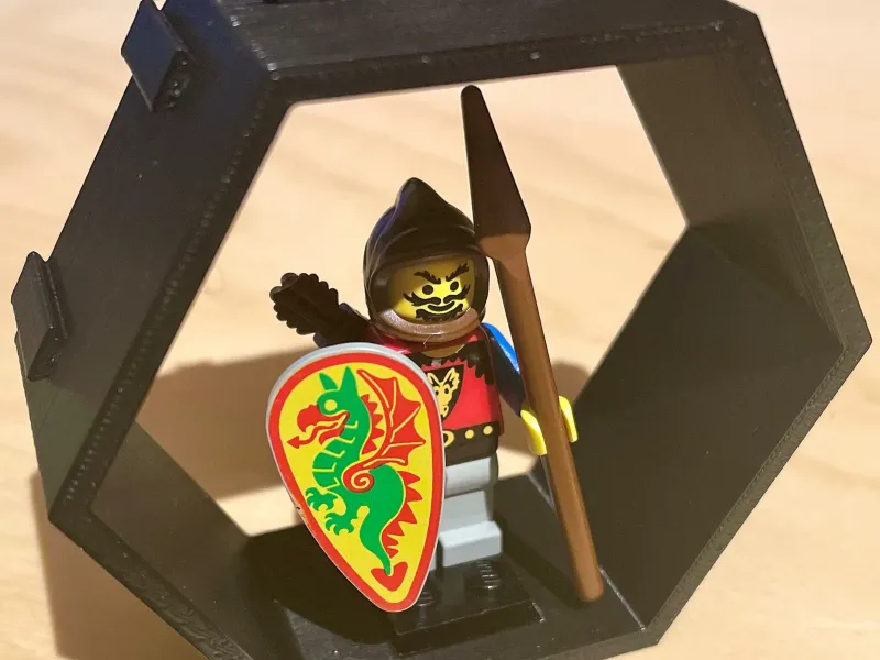 Shelf for Lego figures / Regal für Lego Figuren