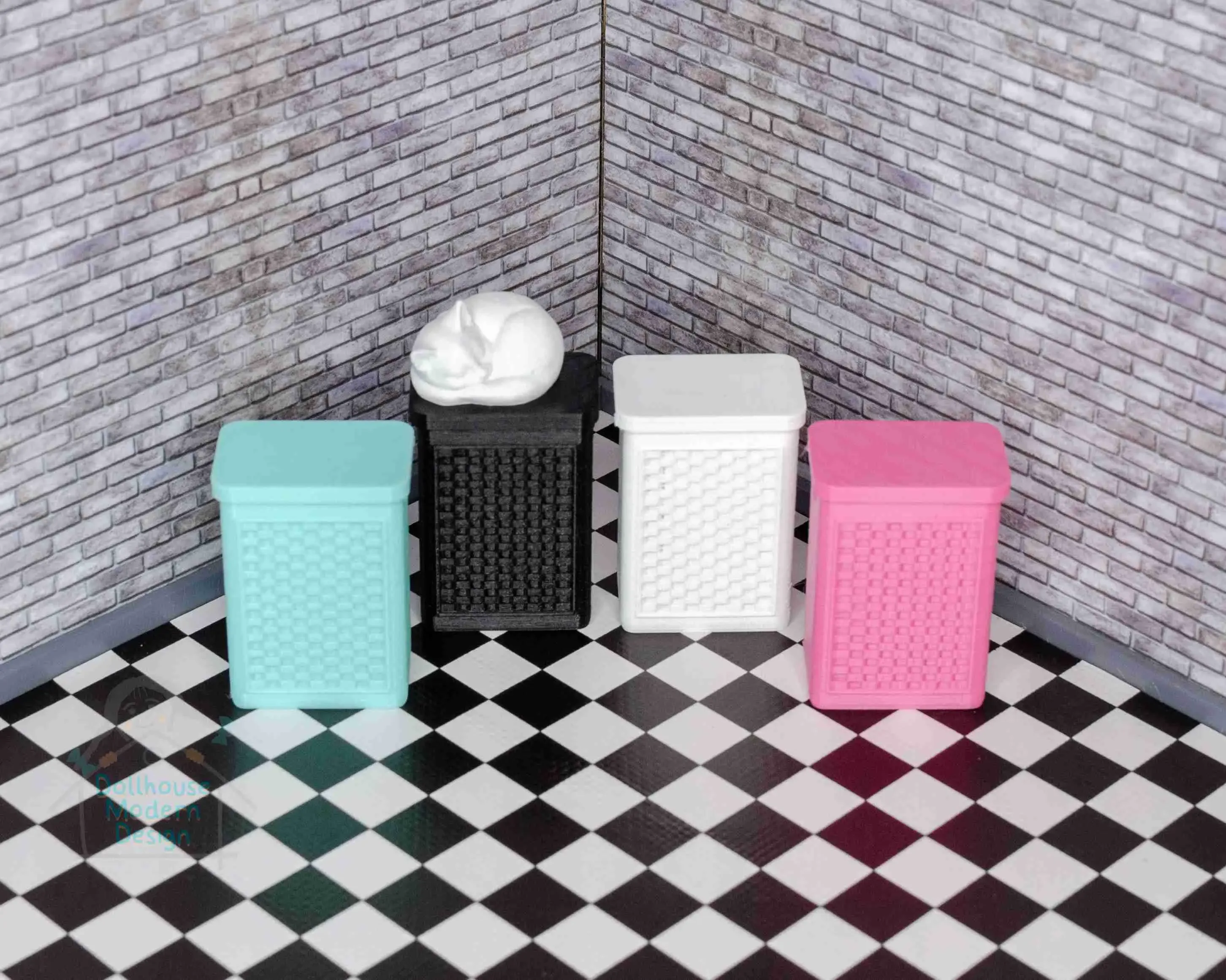 Miniature laundry basket for dollhouse bathroom 1/12 scale