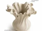 Vase-1
