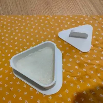 Onigiri maker