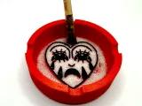 Heart ashtray-3