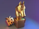 Standing horse head-1