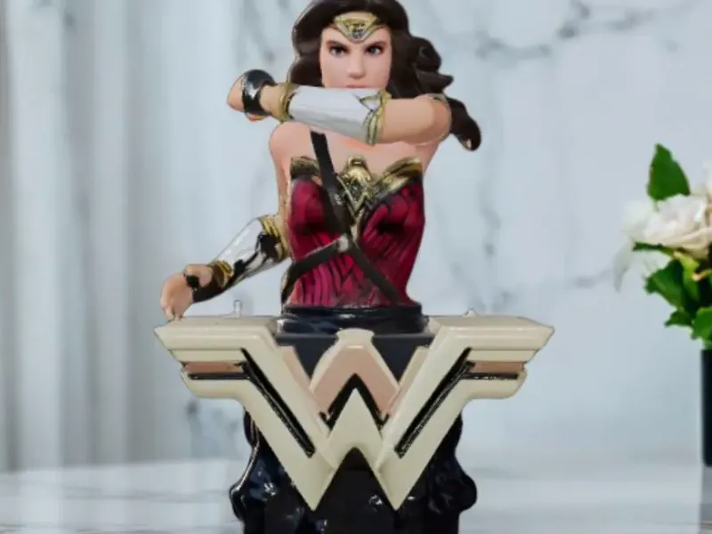 Statua di Wonder Woman