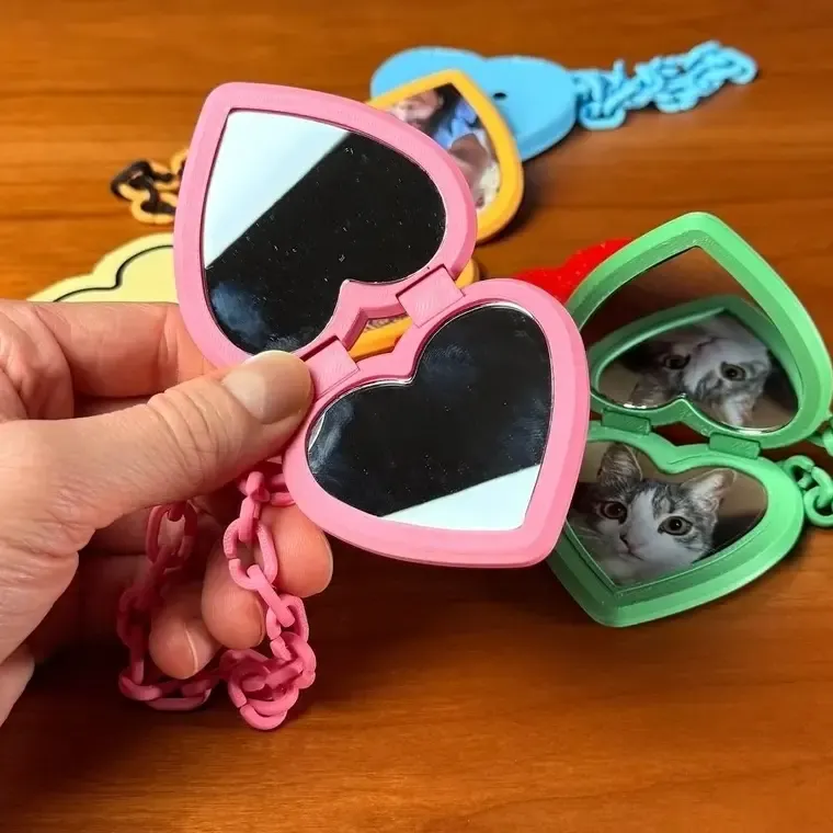 Heart shape locket keychain