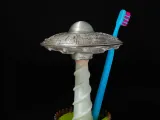 UFO Toothbrush Holder-5