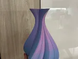 Vaso "Twisted Elegance" - Design a Spirale Moderno-4