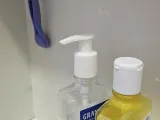 Razor holder-3