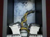 Book nook Expedition 33-1