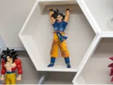 Magnum Hexagonal Shelf-1