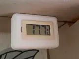 support thermomètre suspendu-0