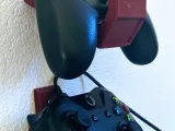 Wall hanging controller stand-0