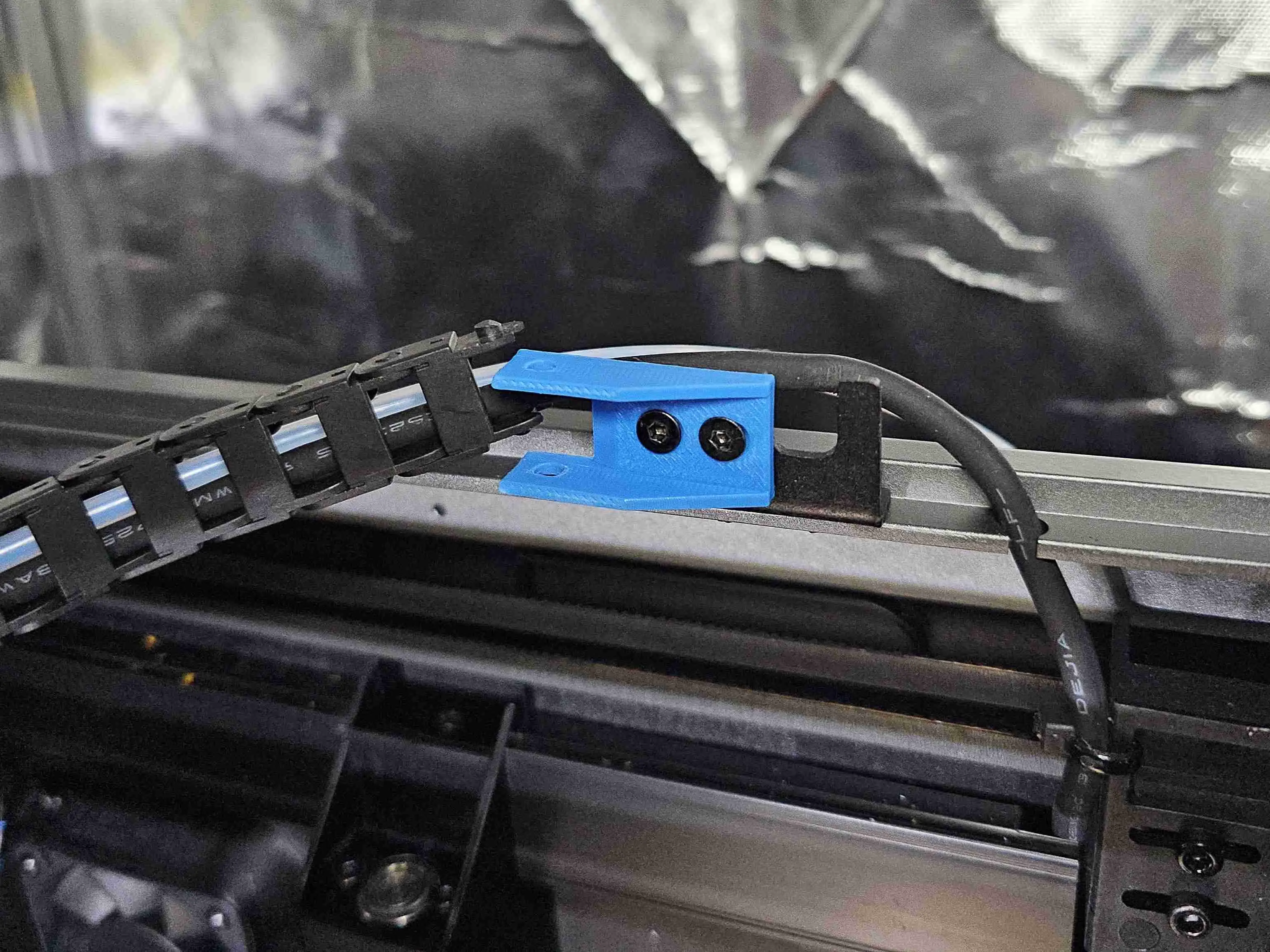 Holder Clip for Creality K1 / K1 Max cable chain