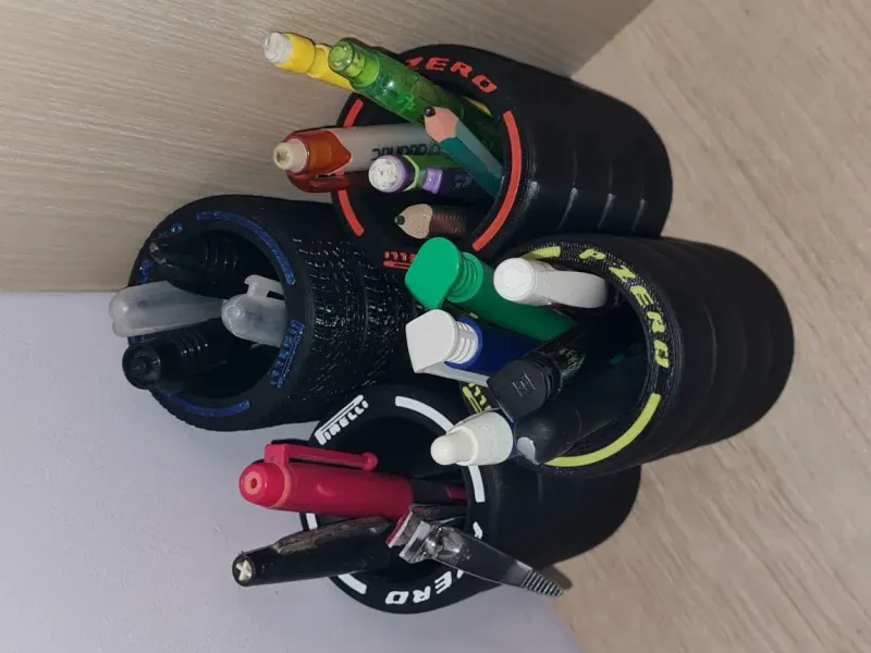 Pot à crayon pneu F1