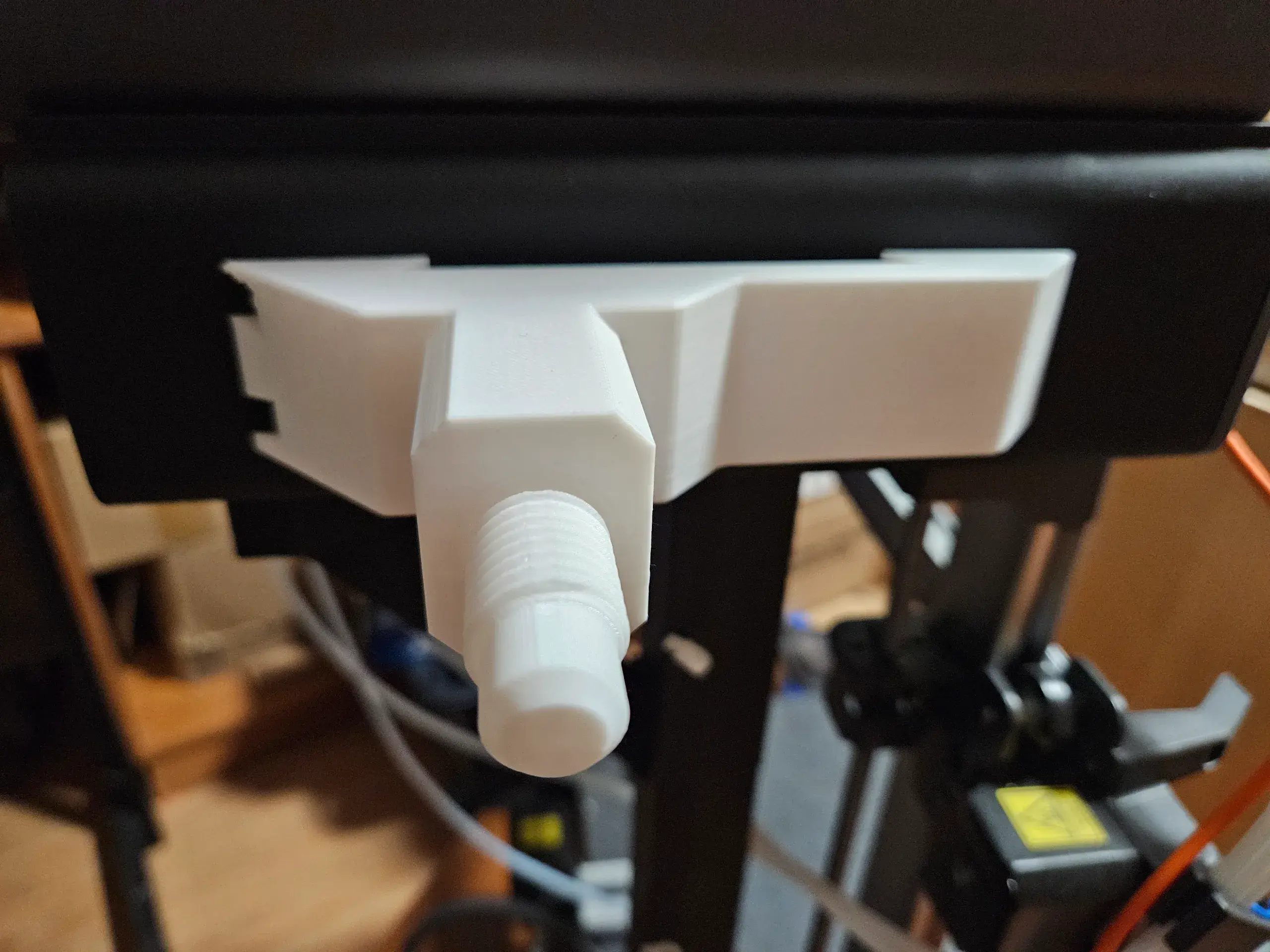 Interchangeable external spool holder for CFS Hi overhead (M