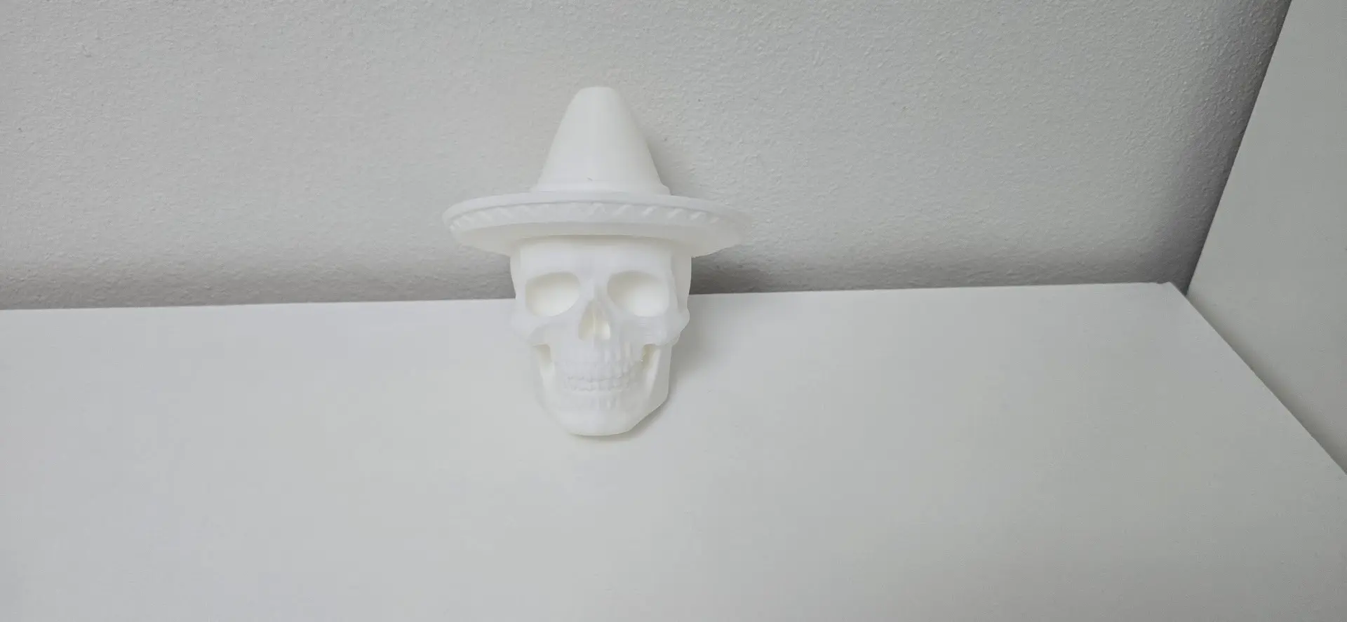 Halloween Skull with Sombrero Decoration