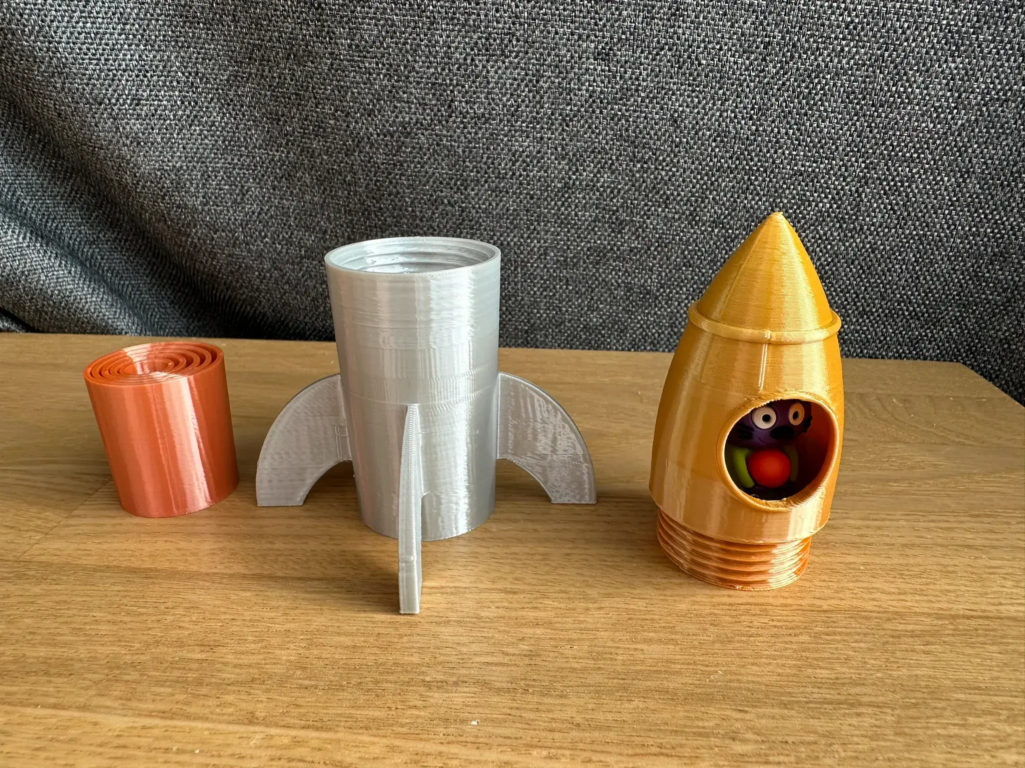 Rocket with folding fire