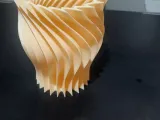 Jarrón de estructura helicoidal-2