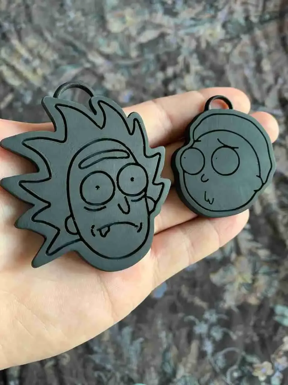 RICK AND MORTY FRIENDSHIP KEYCHAINS