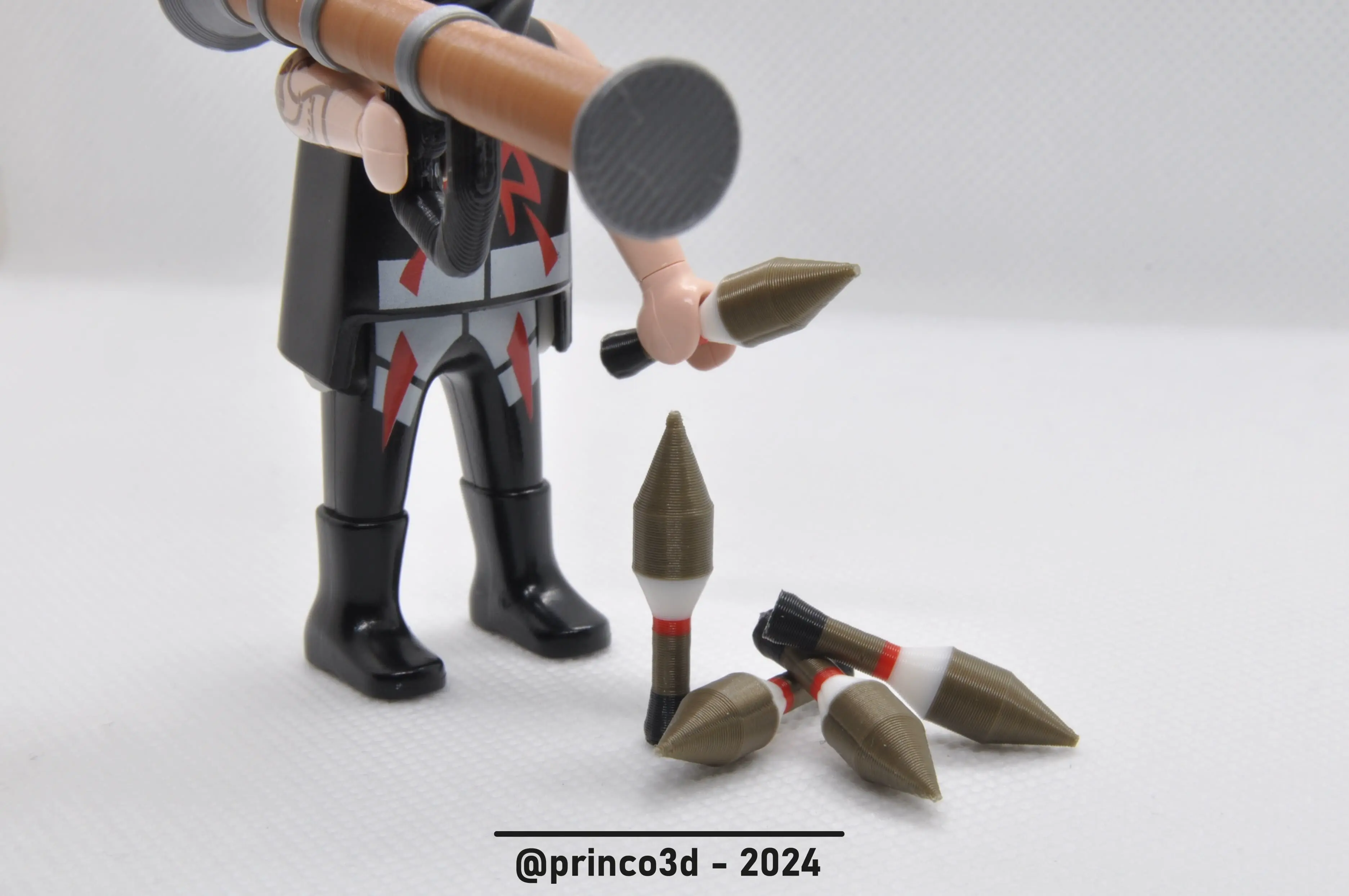 Bazooka and Projectiles - Playmobil Compatible