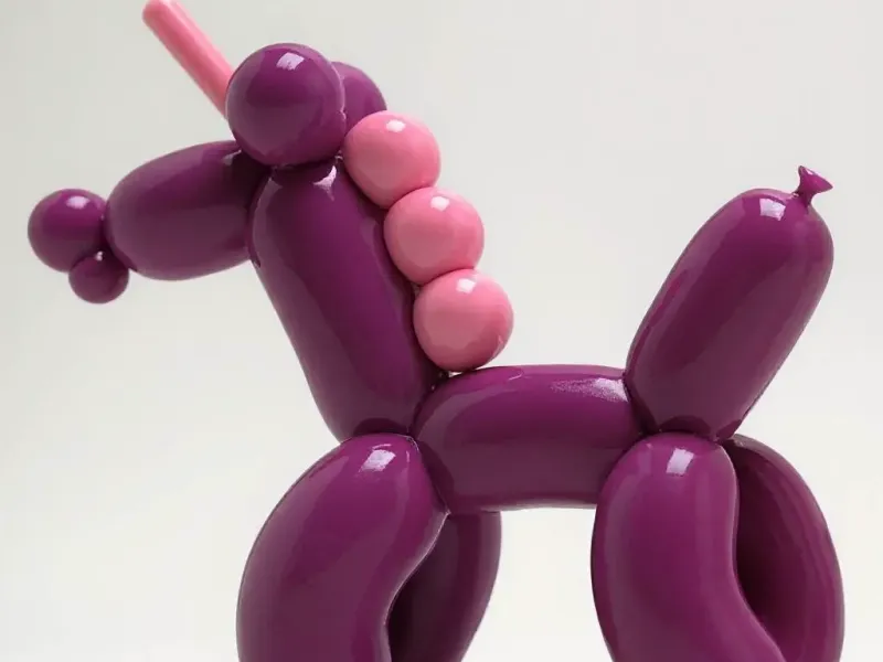 Unicorn balloon art