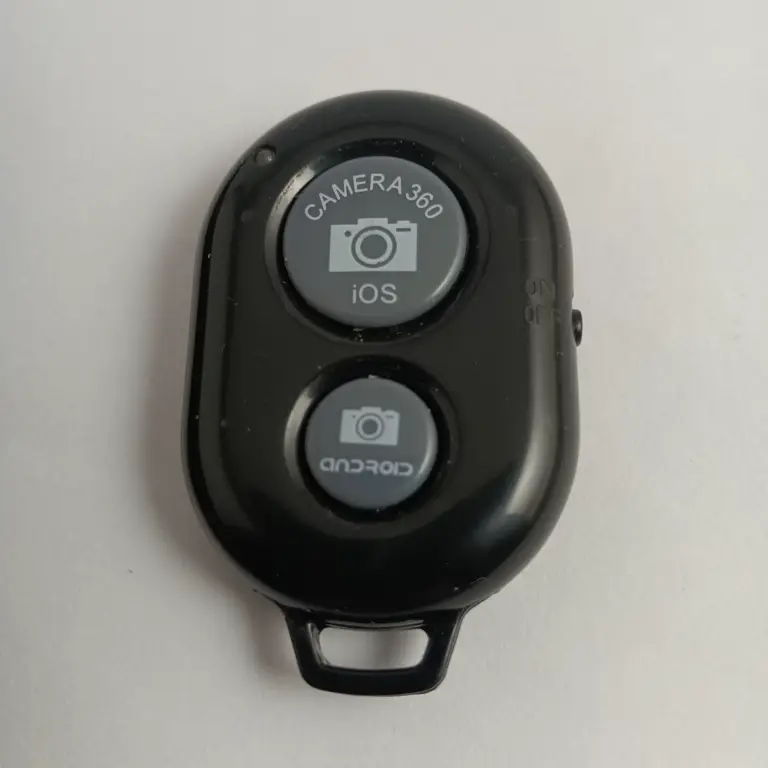 REMOTE SHUTTER RELEASE PEDAL FOR TELEPHONE CAMERAS