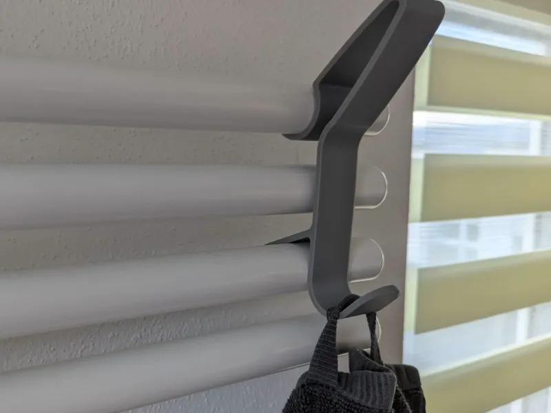 Radiator Hook - Dry your towels