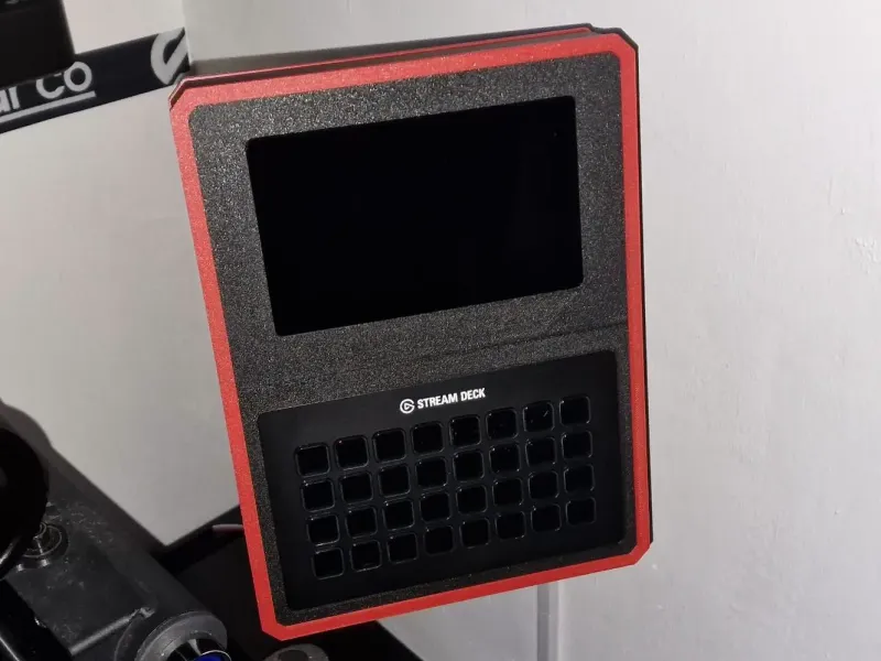 Stream Deck XLおよびVoCore 6.8インチディスプレイケース