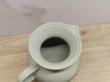 Milk jug-3