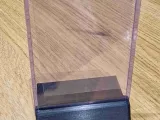 Trading card stand-1