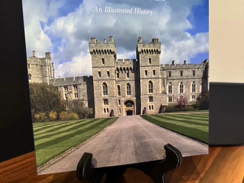 Book/Plate Stand