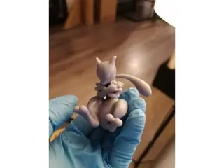 Incubadora MewTwo
