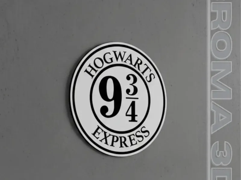 Hogwarts logo
