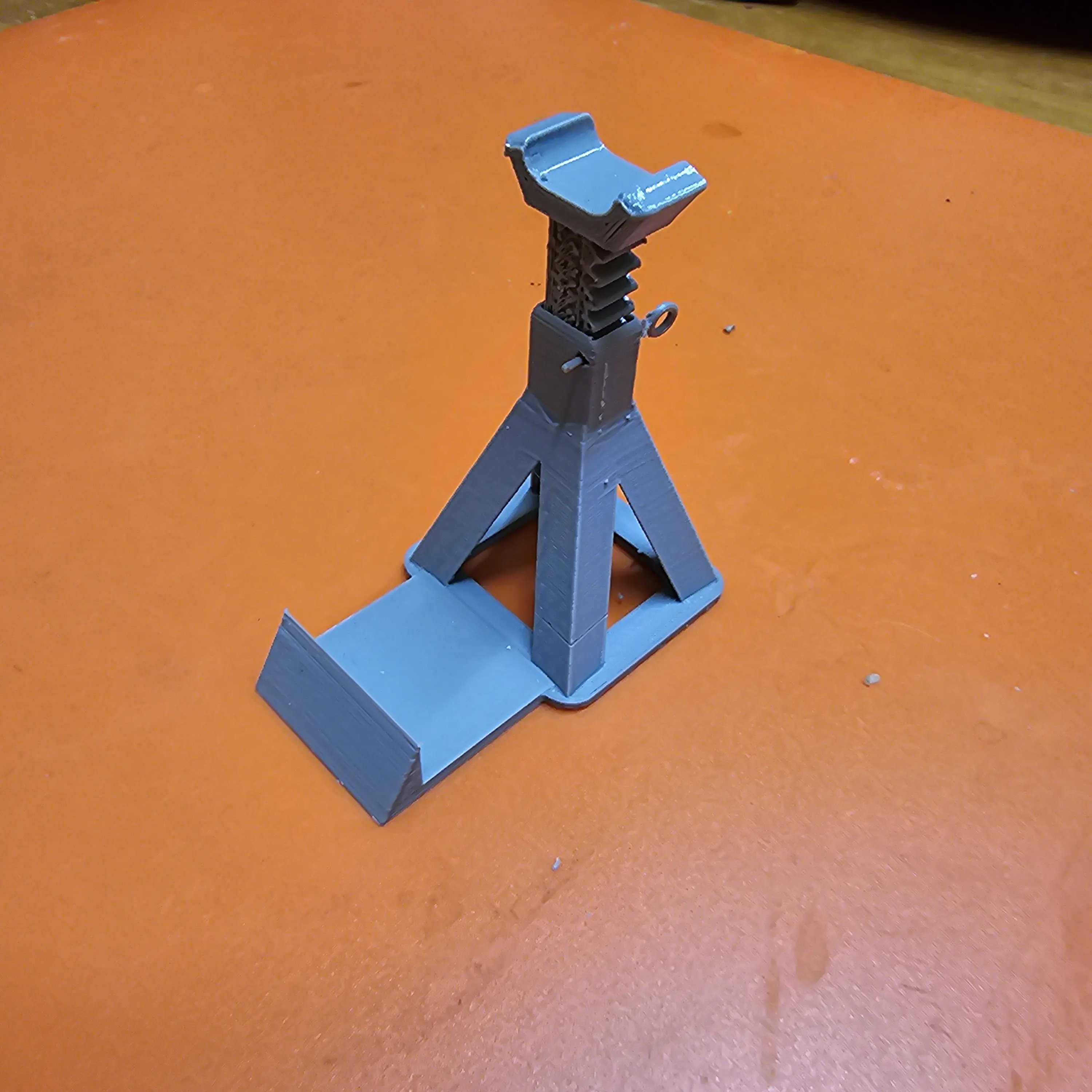 Chassis stand card holder