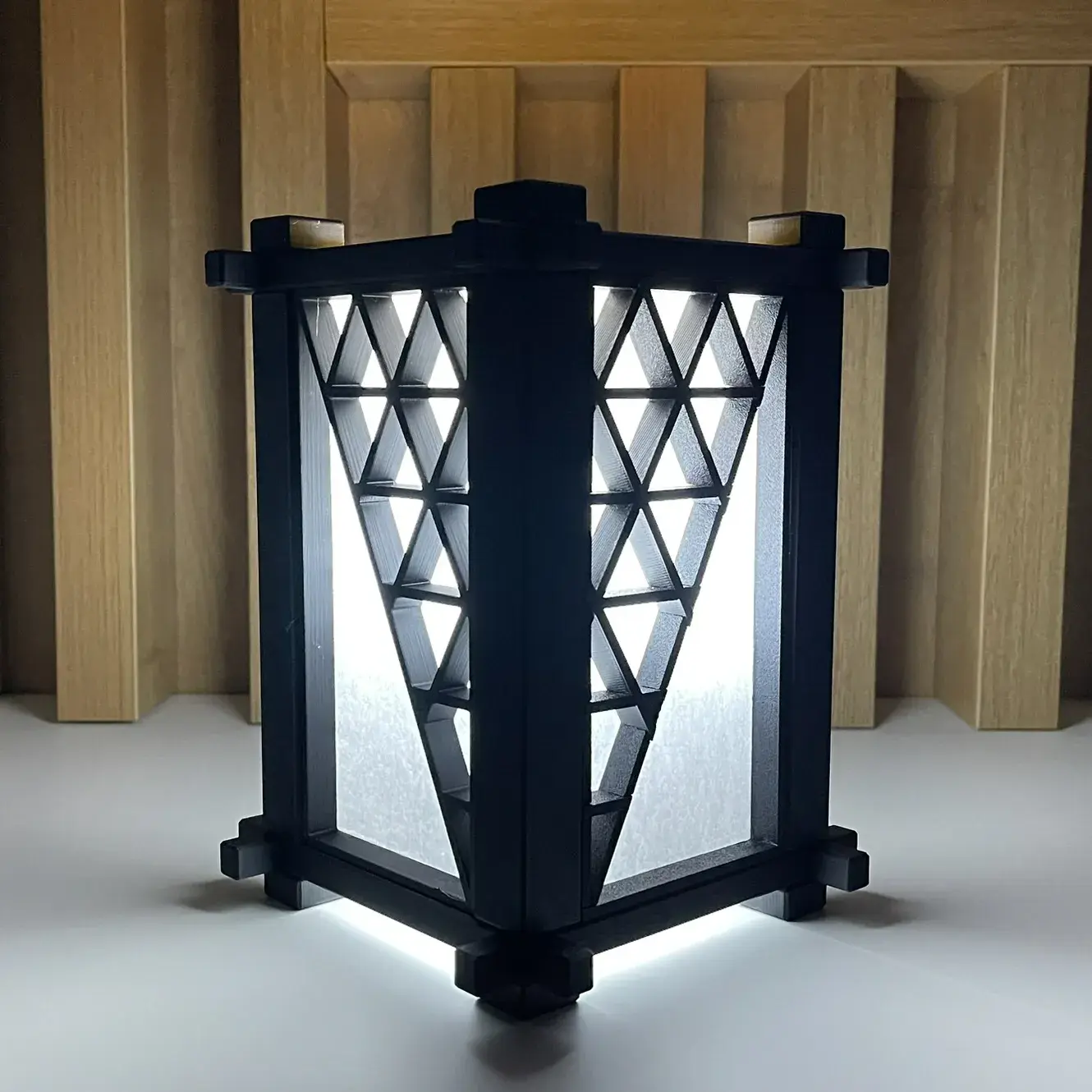 JAPANESE STYLE - KUMIKO LANTERN