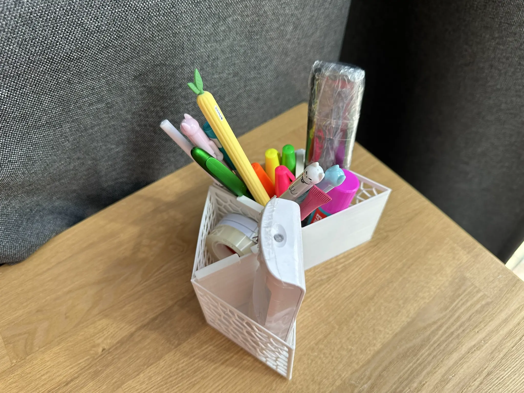 Modular organizer made of triangular boxes
