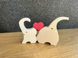 Mamma elefante e cucciolo di elefante con cuore-6