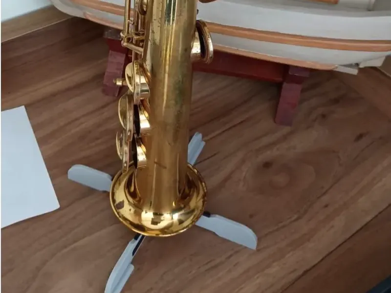 SOPRANO SAX BB STAND