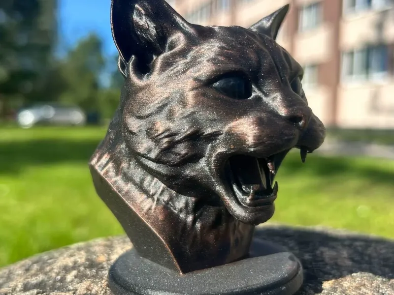 Cat statue