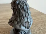 Griffin bust-3