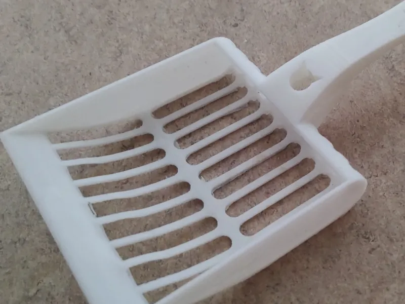 cat pellet scoop