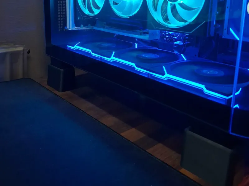 Montech King 95 pc case Riser Feet.
